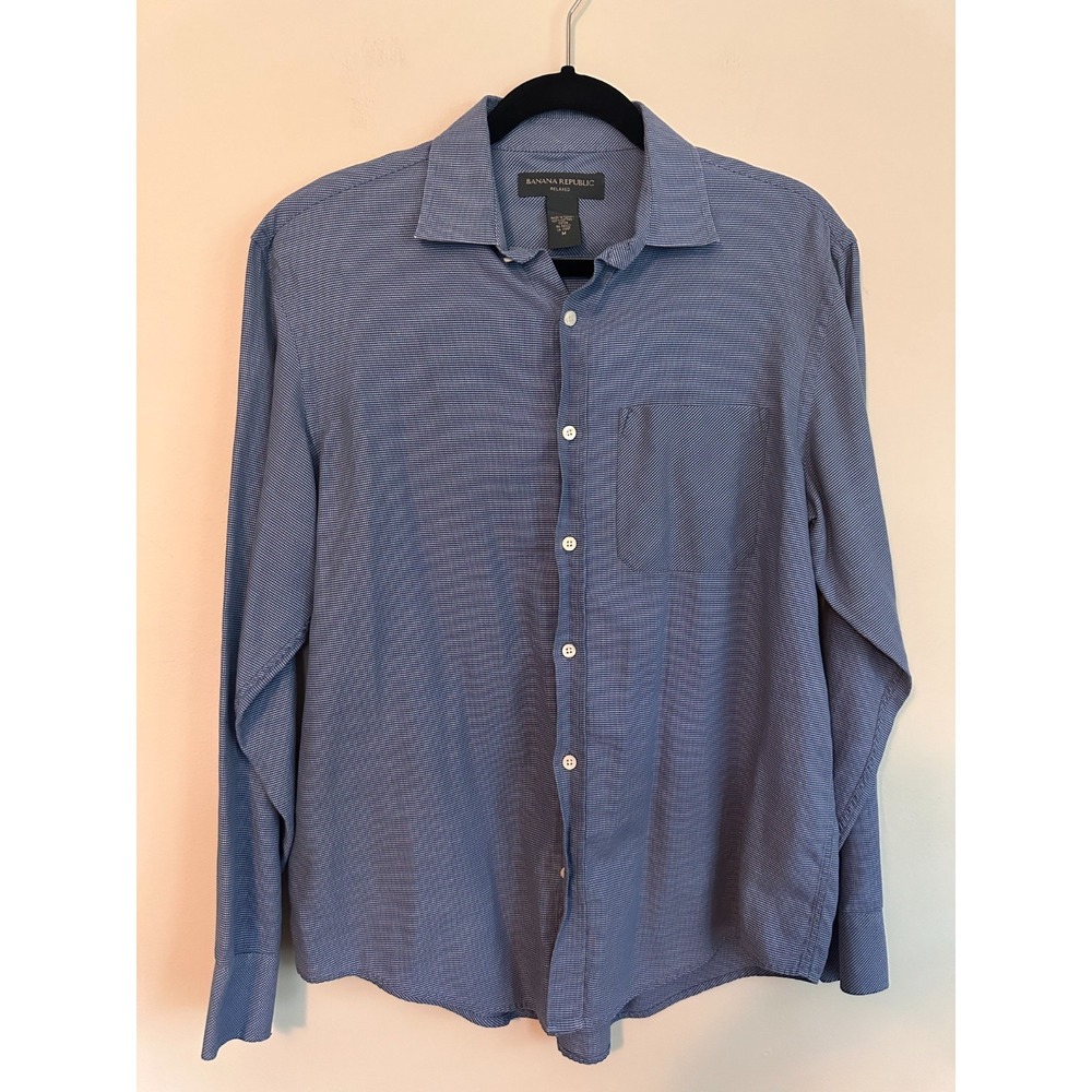Banana Republic Shirt Mens MEDIUM Blue Pattern Relaxed Fit Long Sleeve Button Up